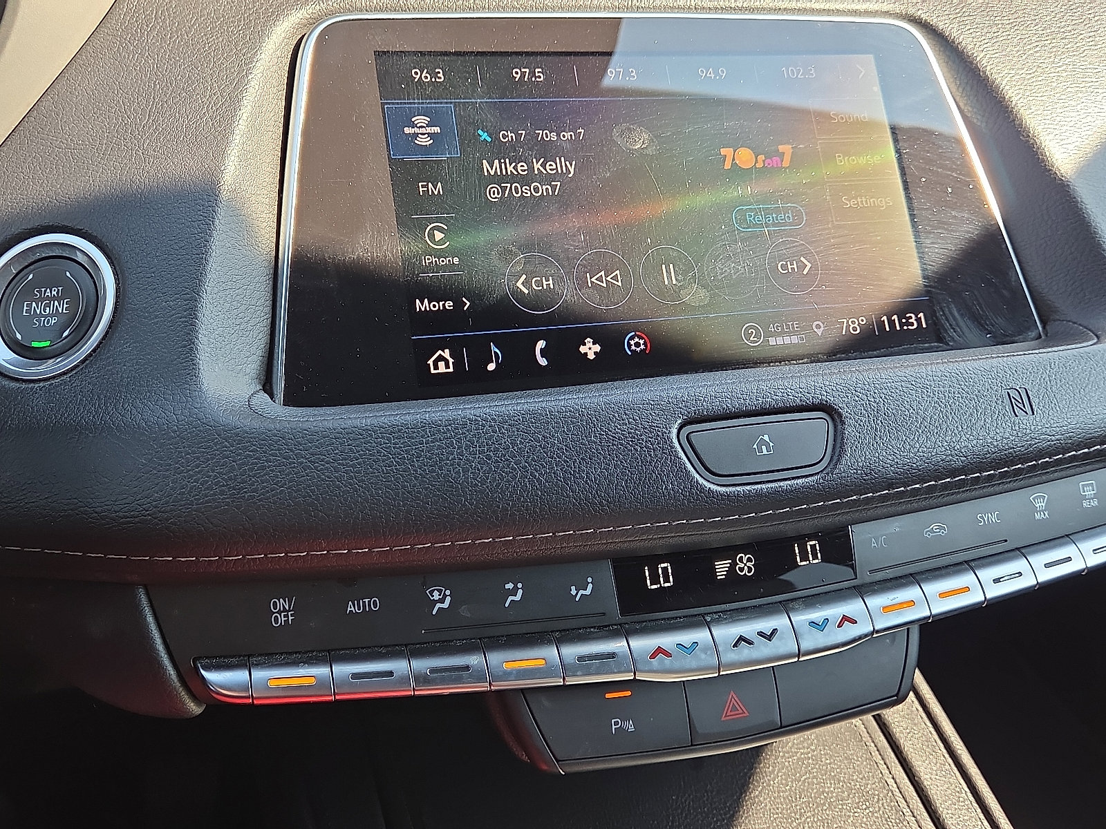 Used 2021 Cadillac XT4 Premium Luxury image 14