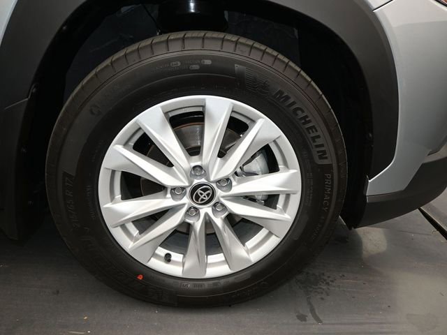 Used 2026 Toyota Corolla Cross LE w/ Moonroof Package image 16