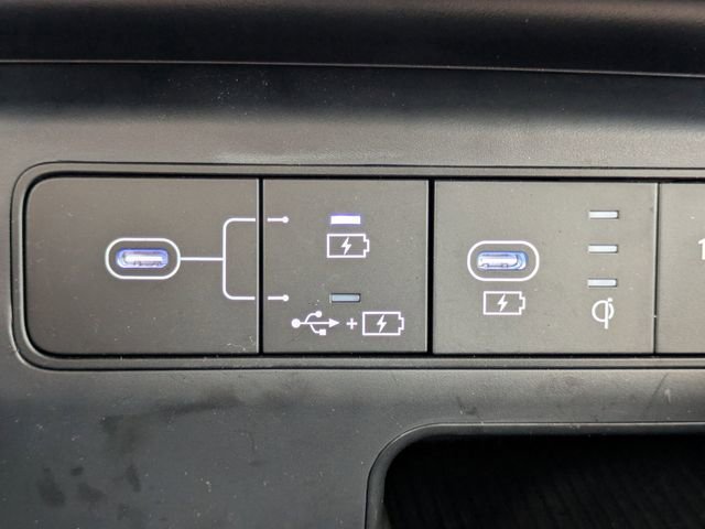 Certified 2025 Hyundai Santa Cruz Limited image 22