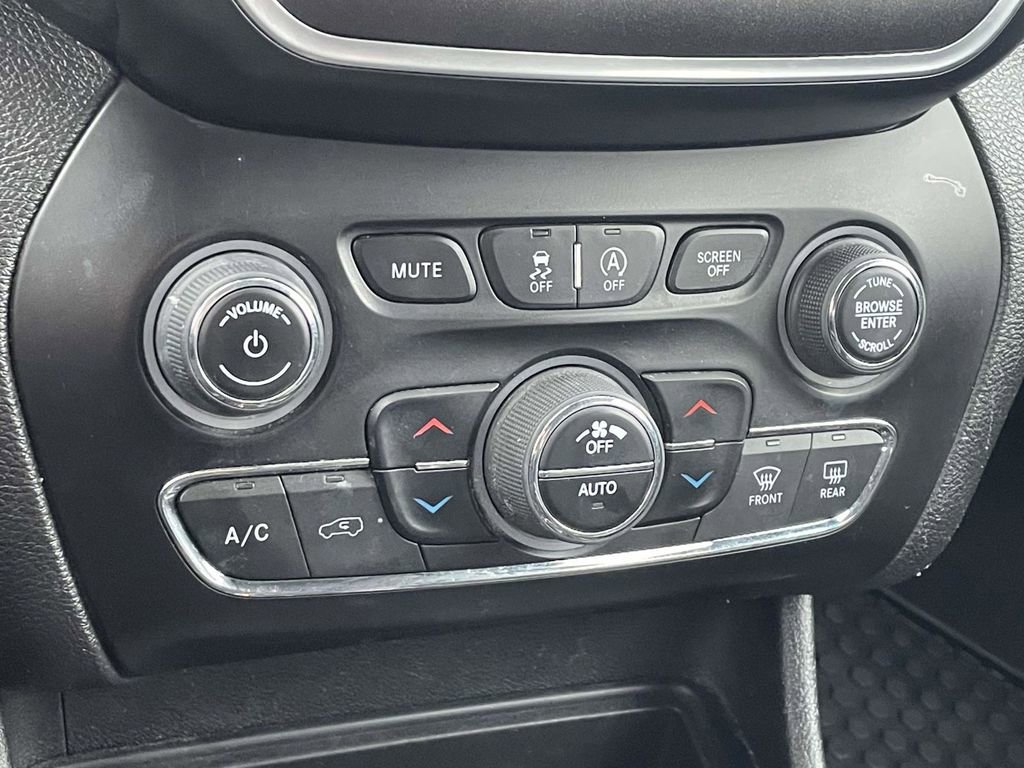 Certified 2021 Jeep Cherokee Trailhawk w/ Comfort/Convenience Group image 37