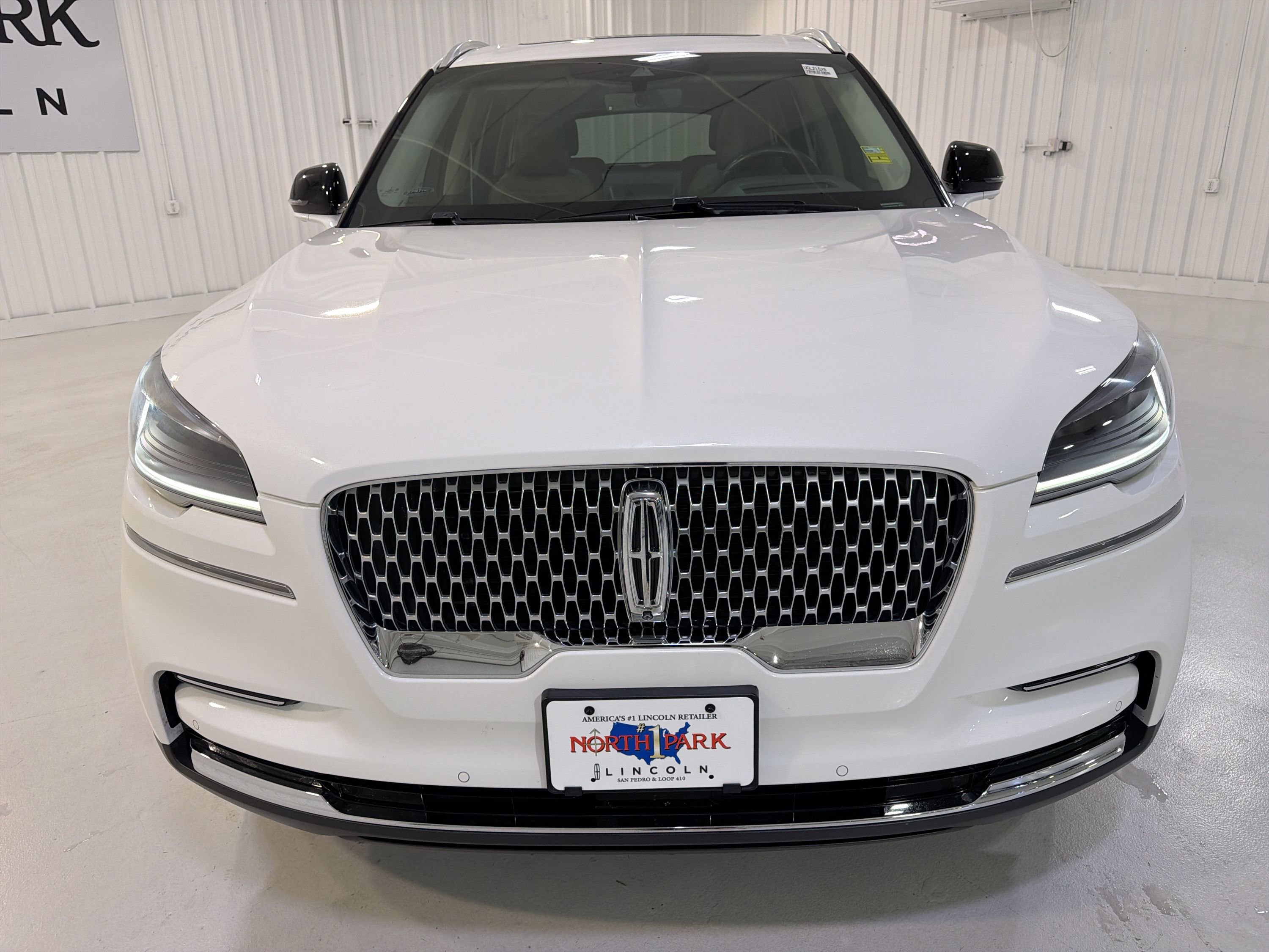 Used 2022 Lincoln Aviator Reserve w/ Equipment Group 201A image 33