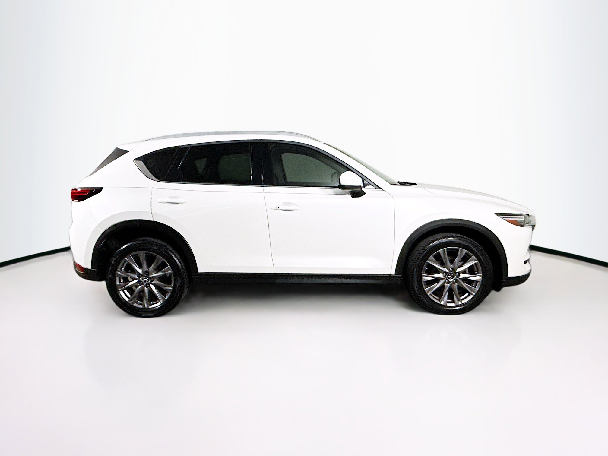 Used 2019 MAZDA CX-5 Grand Touring image 2