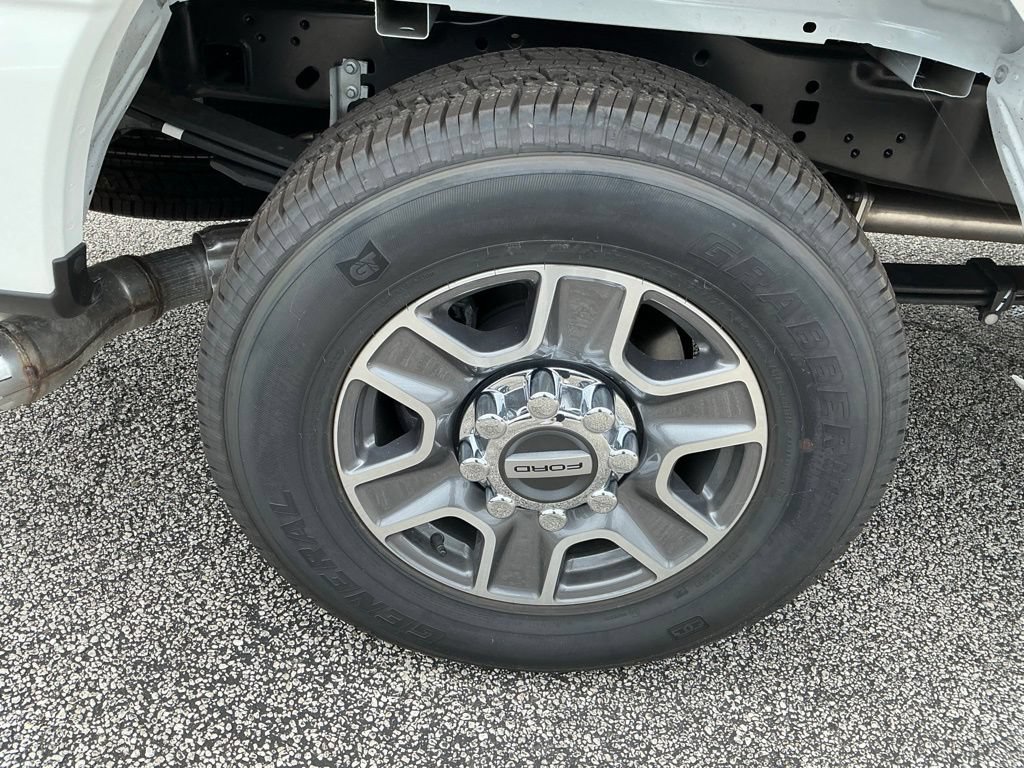 New 2026 Ford F250 Lariat RWD image 20