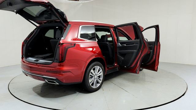 Certified 2024 Cadillac XT6 Premium Luxury image 10