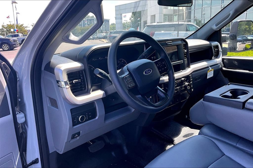 New 2025 Ford F350 XL RWD image 6