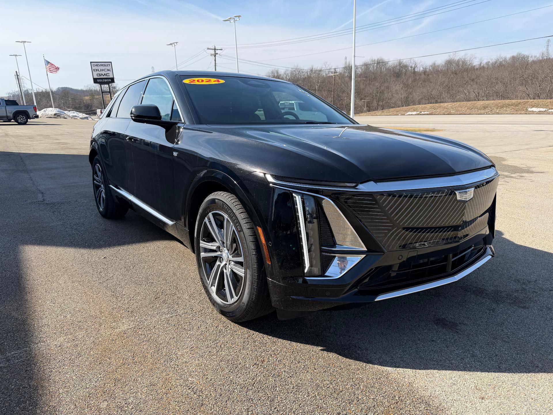 Used 2024 Cadillac Lyriq Luxury w/ LPO, Floor Liner Package image 7