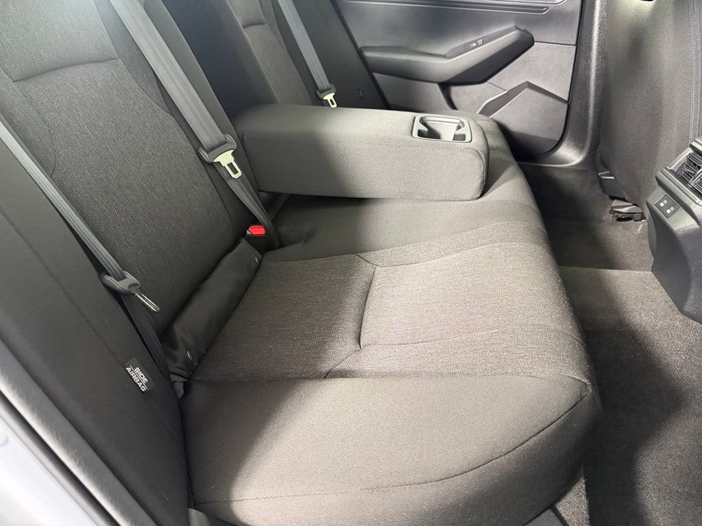 Used 2025 Honda Accord SE image 19