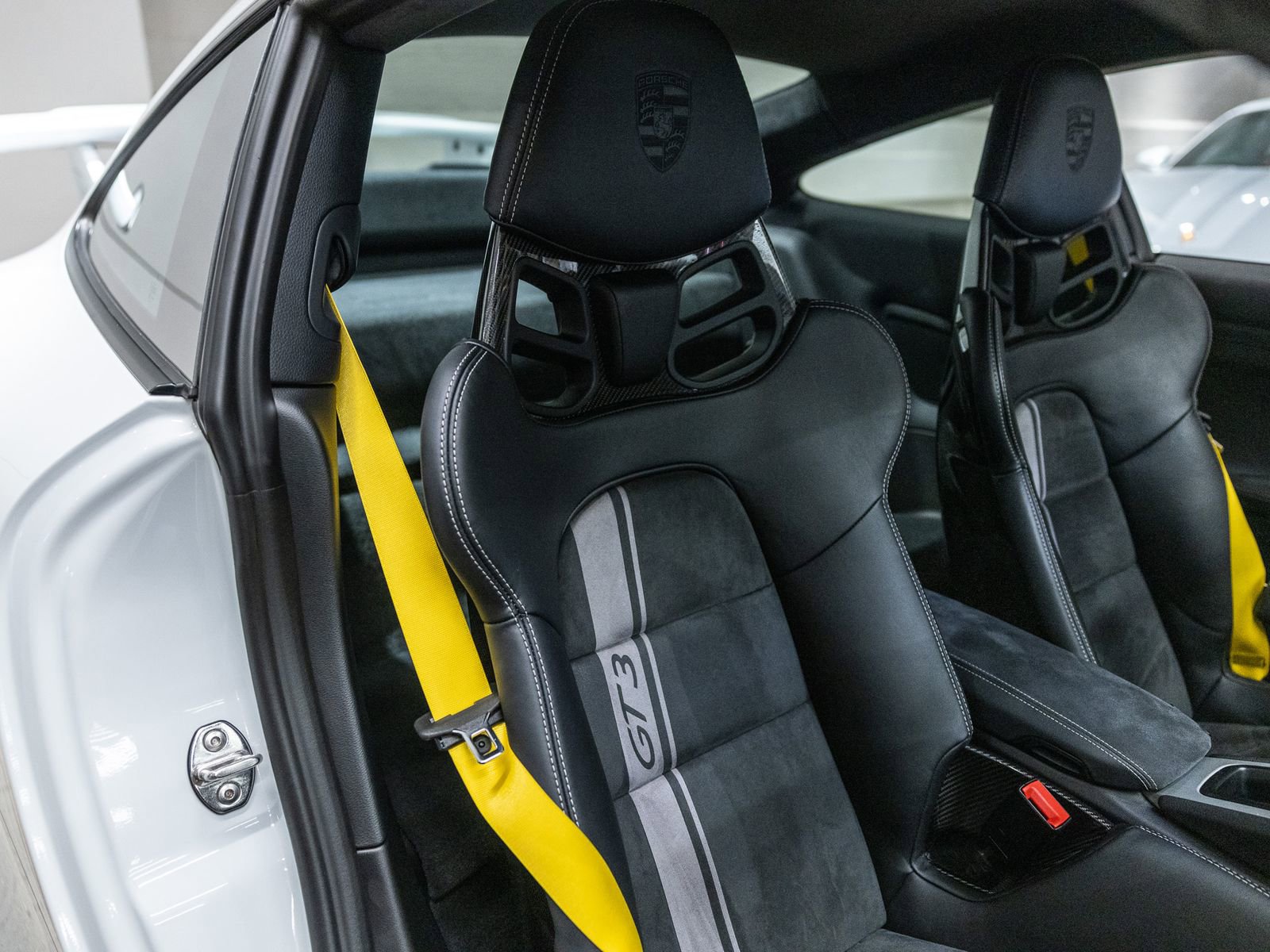 Certified 2018 Porsche 911 GT3 w/ Sport Chrono Package image 31