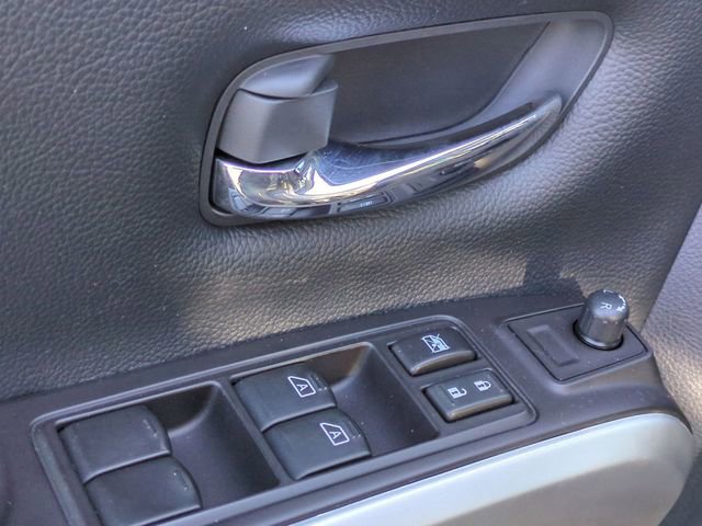 Used 2021 Nissan Titan SV w/ Accessory Utility Package AWD/4WD image 13