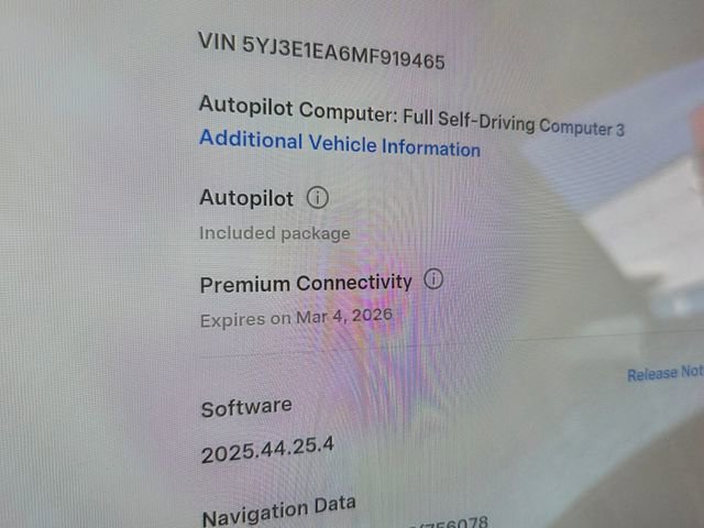 Used 2021 Tesla Model 3 Standard Range Plus image 24