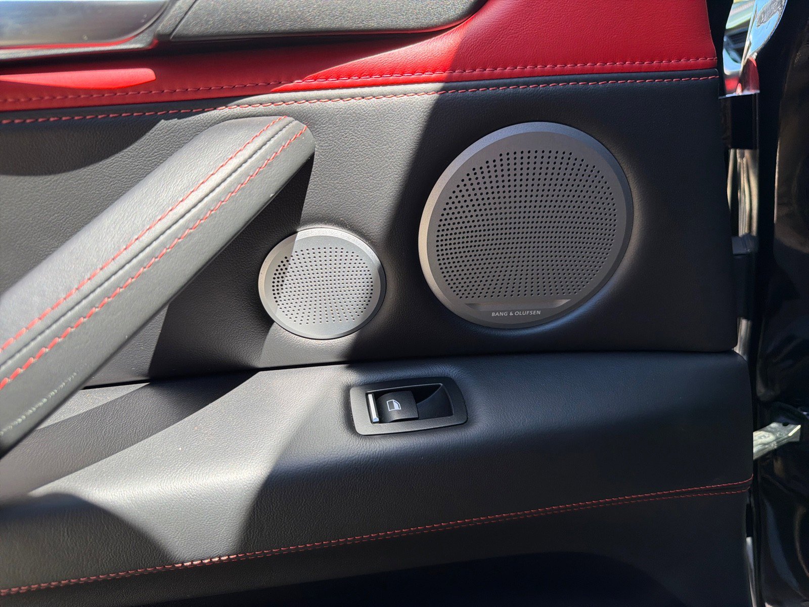 Used 2018 BMW X5 M image 39