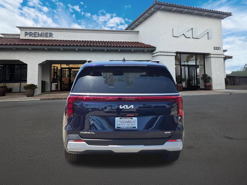 New 2026 Kia Carnival EX FWD image 7