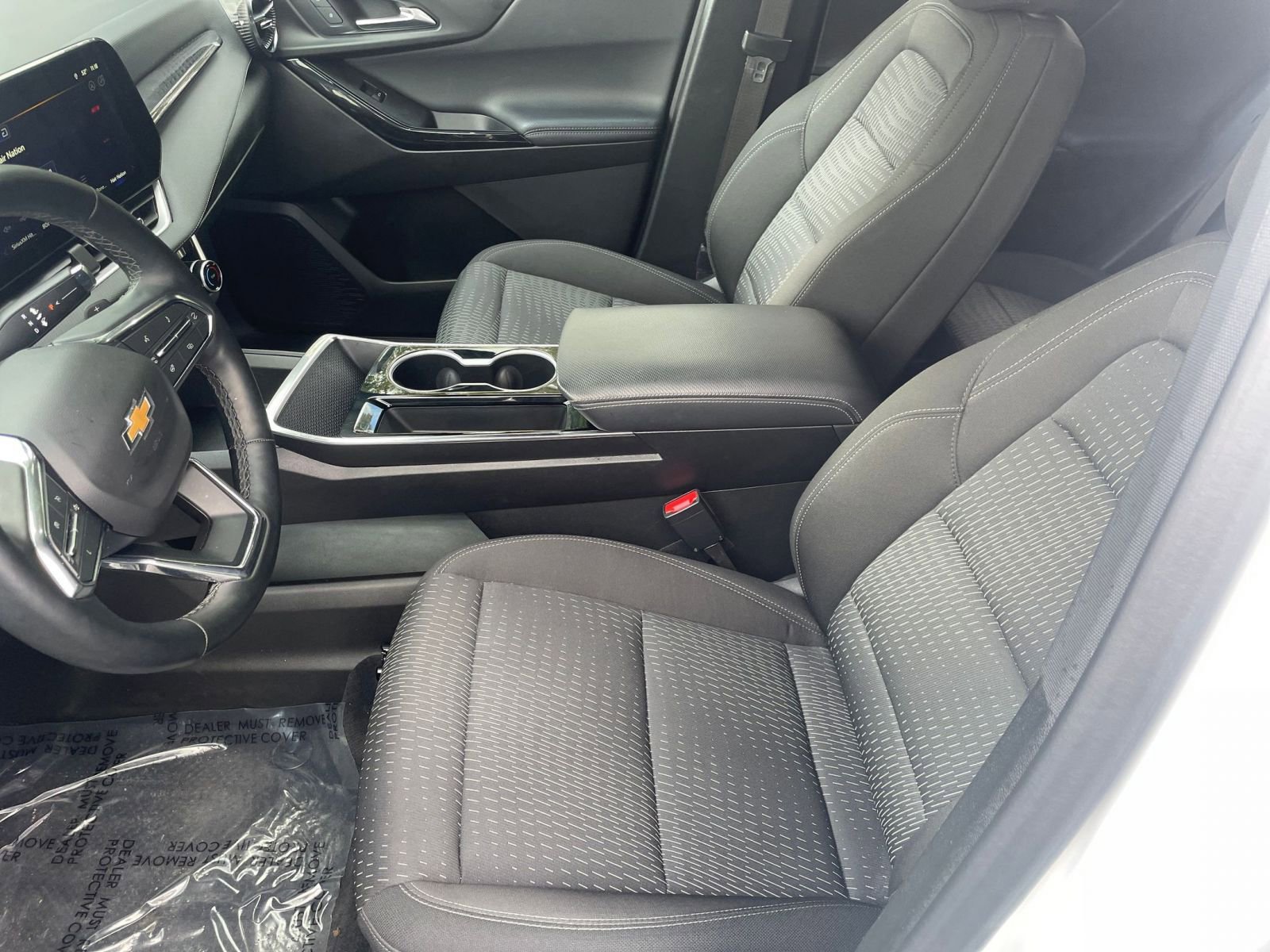 Used 2025 Chevrolet Equinox LT image 23