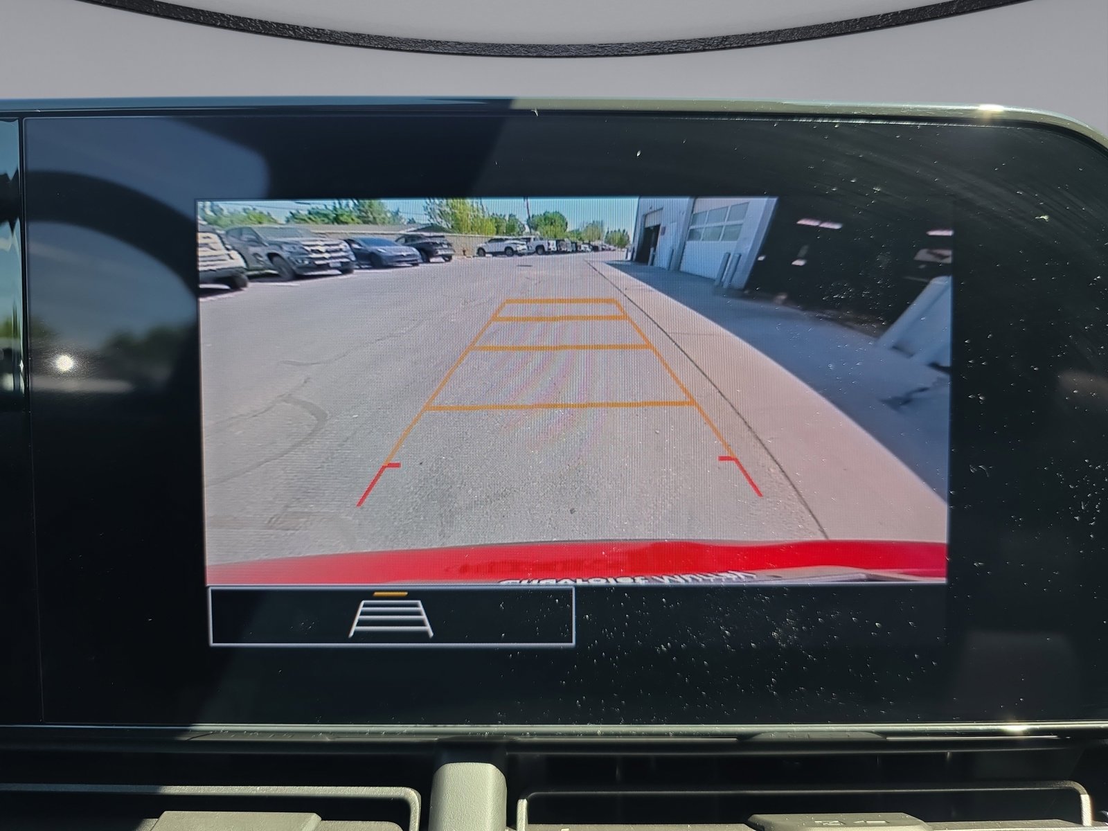 Used 2024 Chevrolet Trax LS w/ LS Convenience Package FWD image 28