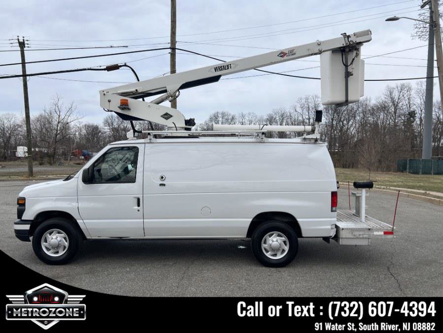 Used 2014 Ford E-350 and Econoline 350 Super Duty w/ Power Group image 8