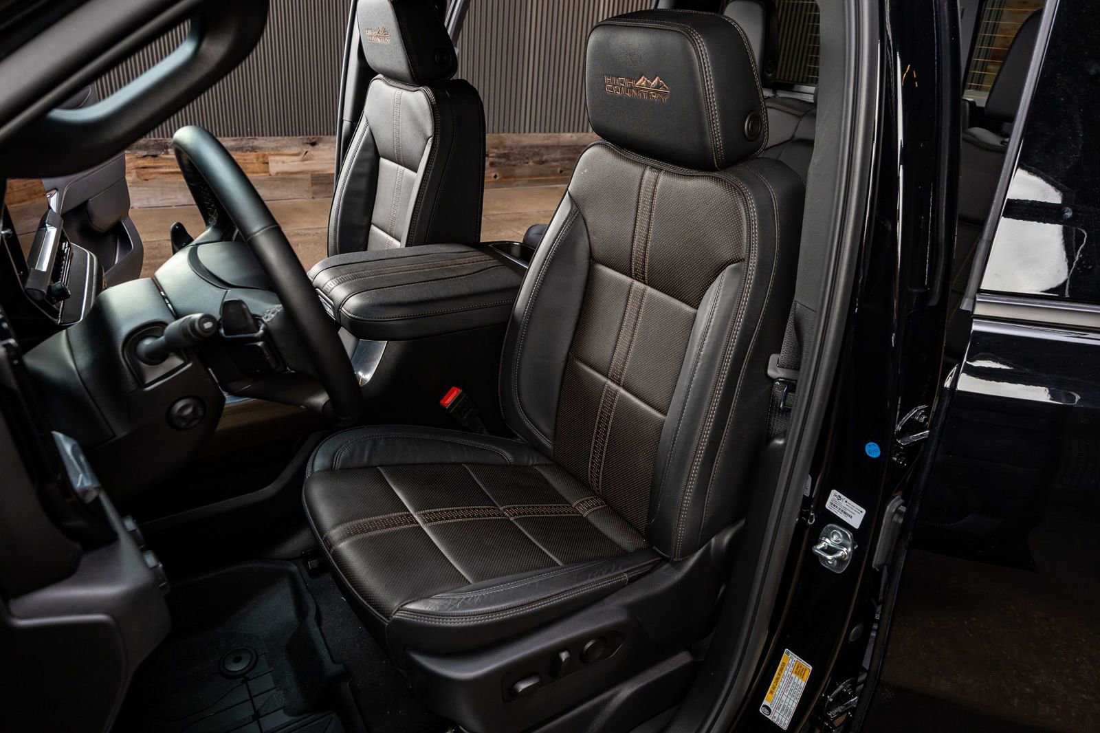 Used 2025 Chevrolet Silverado 1500 High Country w/ Midnight Edition image 29