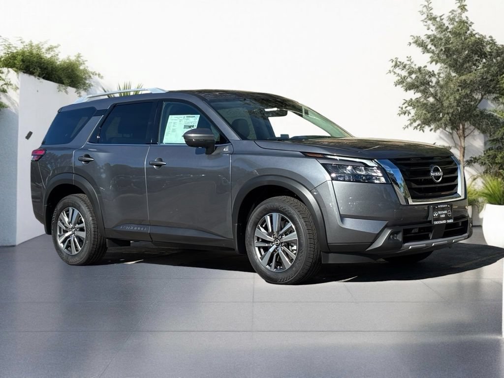 New 2025 Nissan Pathfinder SL