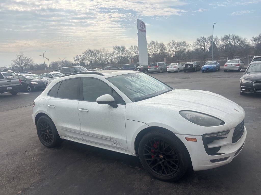 Used 2017 Porsche Macan GTS image 3