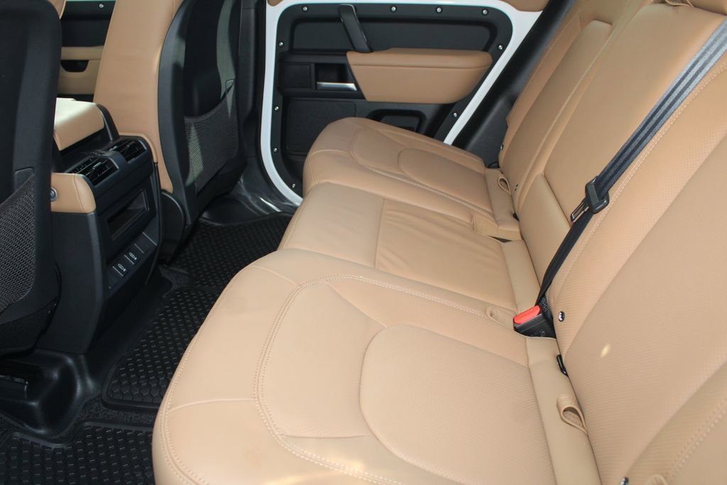 New 2026 Land Rover Defender 110 X-Dynamic SE AWD/4WD image 5