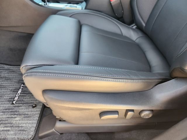 New 2026 Subaru Ascent Limited image 19