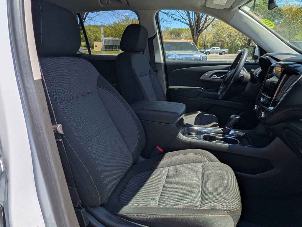 Used 2019 Chevrolet Traverse LT AWD/4WD image 19