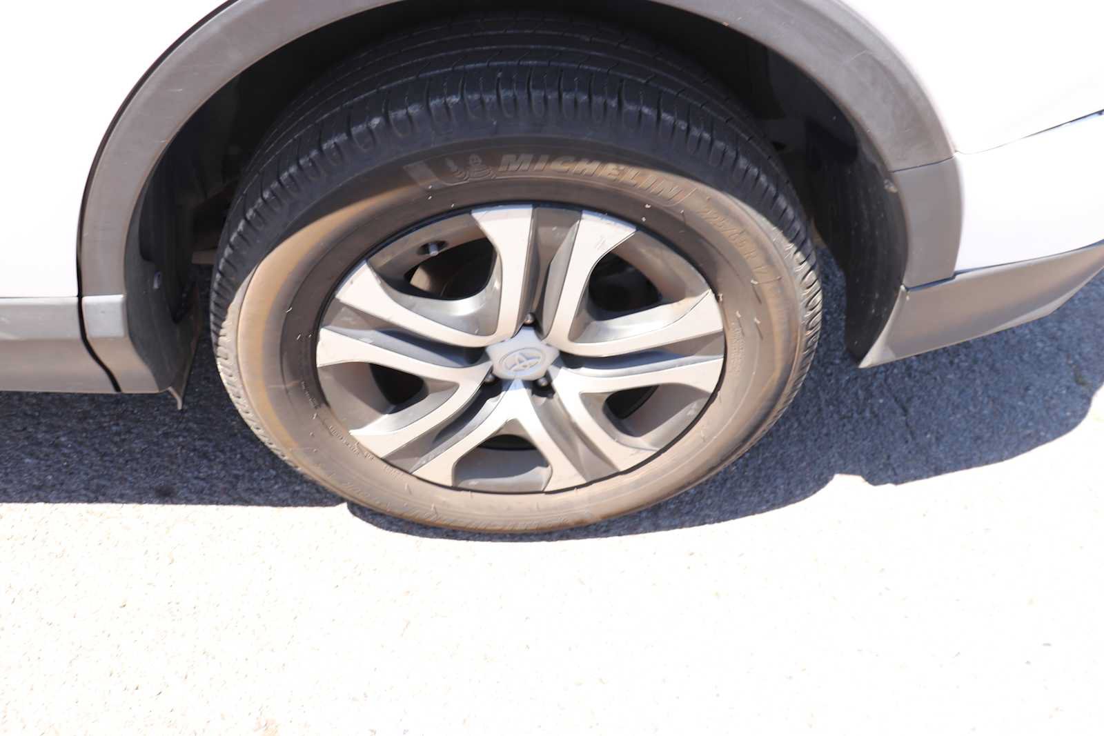 Used 2017 Toyota RAV4 LE w/ Carpet Mat Package FWD image 9