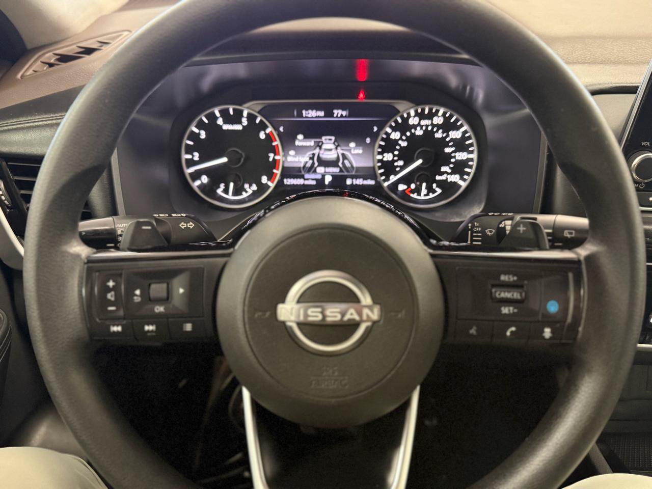 Used 2022 Nissan Rogue SV FWD image 15