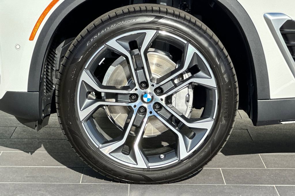 New 2026 BMW X5 sDrive40i w/ Climate Comfort Package image 33
