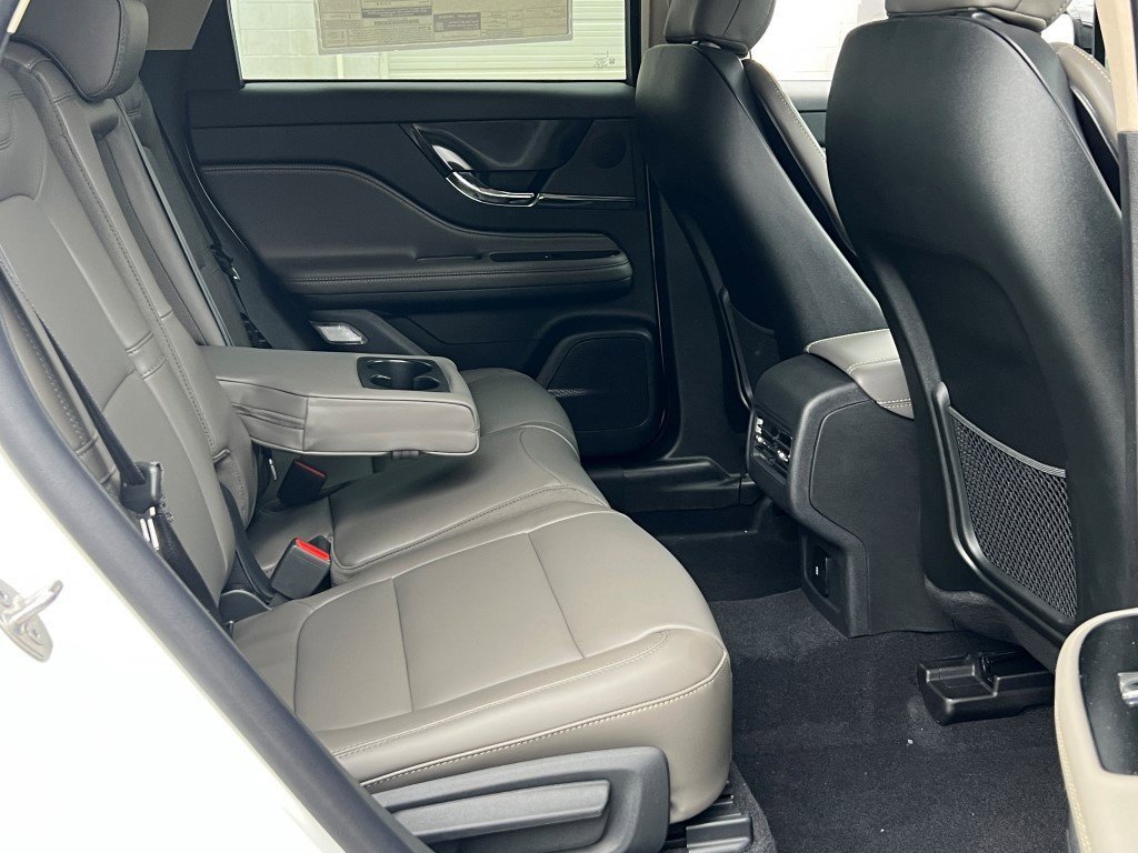 New 2026 Lincoln Corsair Premiere AWD/4WD image 12