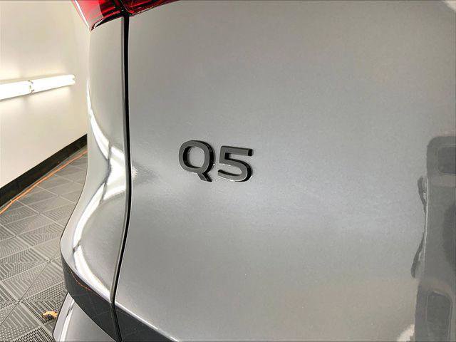 Certified 2025 Audi Q5 Premium w/ Convenience Package AWD/4WD image 18