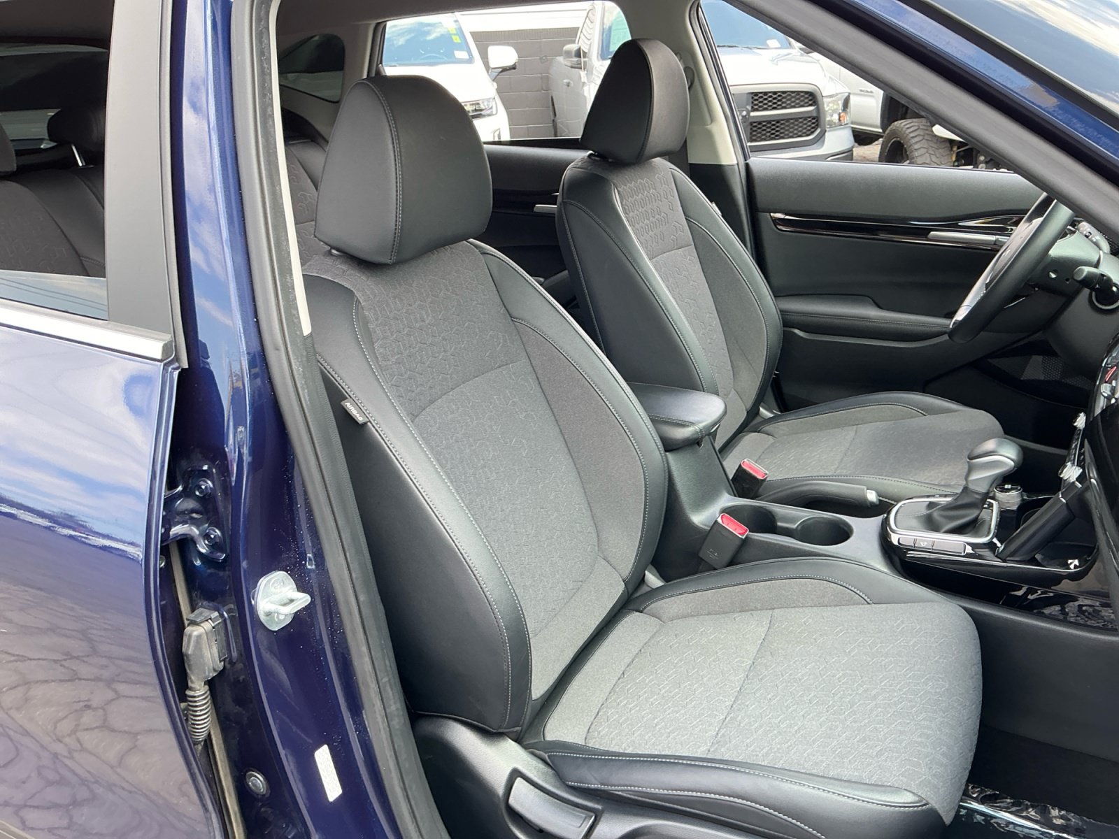Used 2024 Kia Seltos S FWD image 21