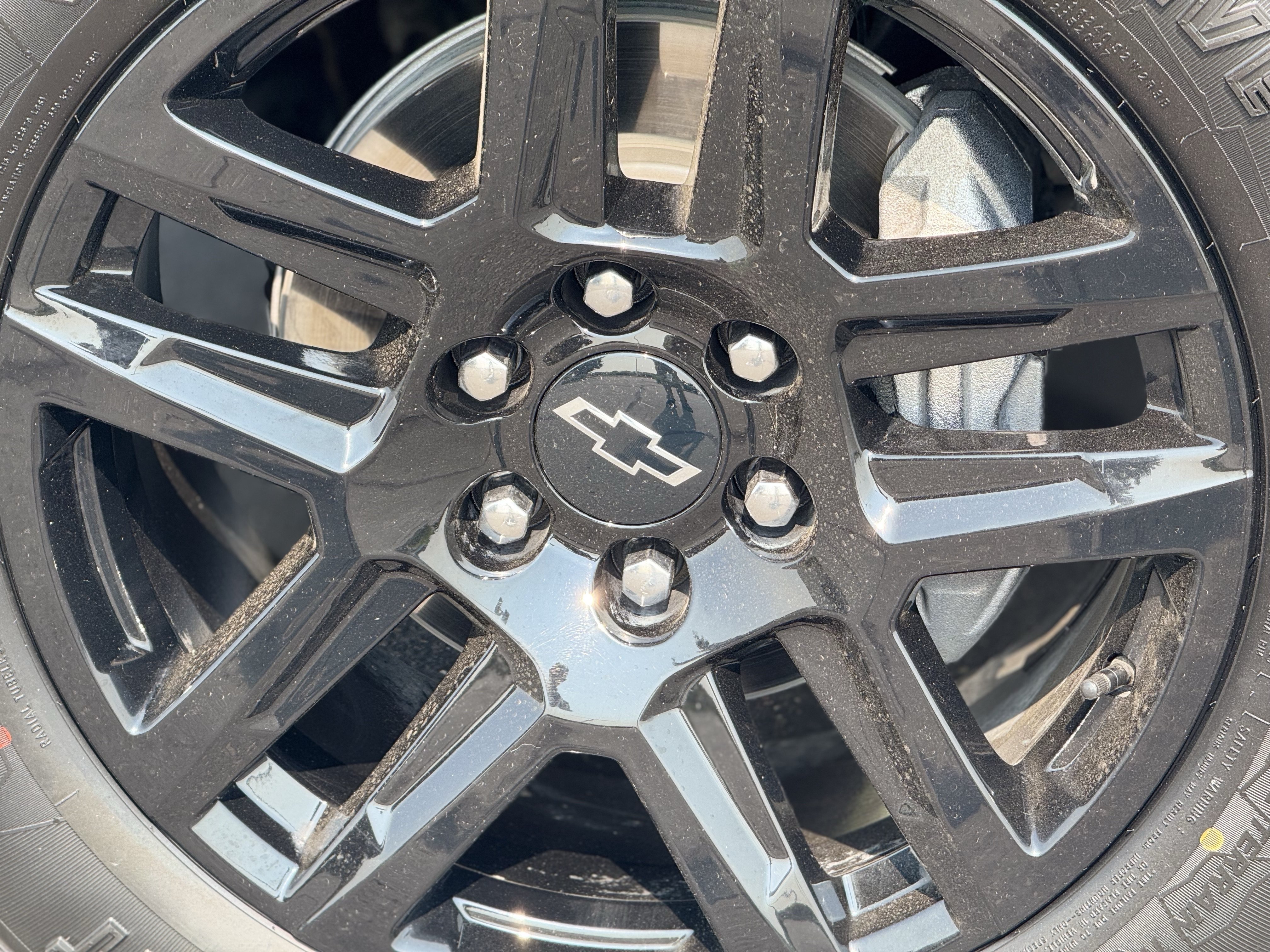 Certified 2025 Chevrolet Silverado 1500 RST AWD/4WD image 9