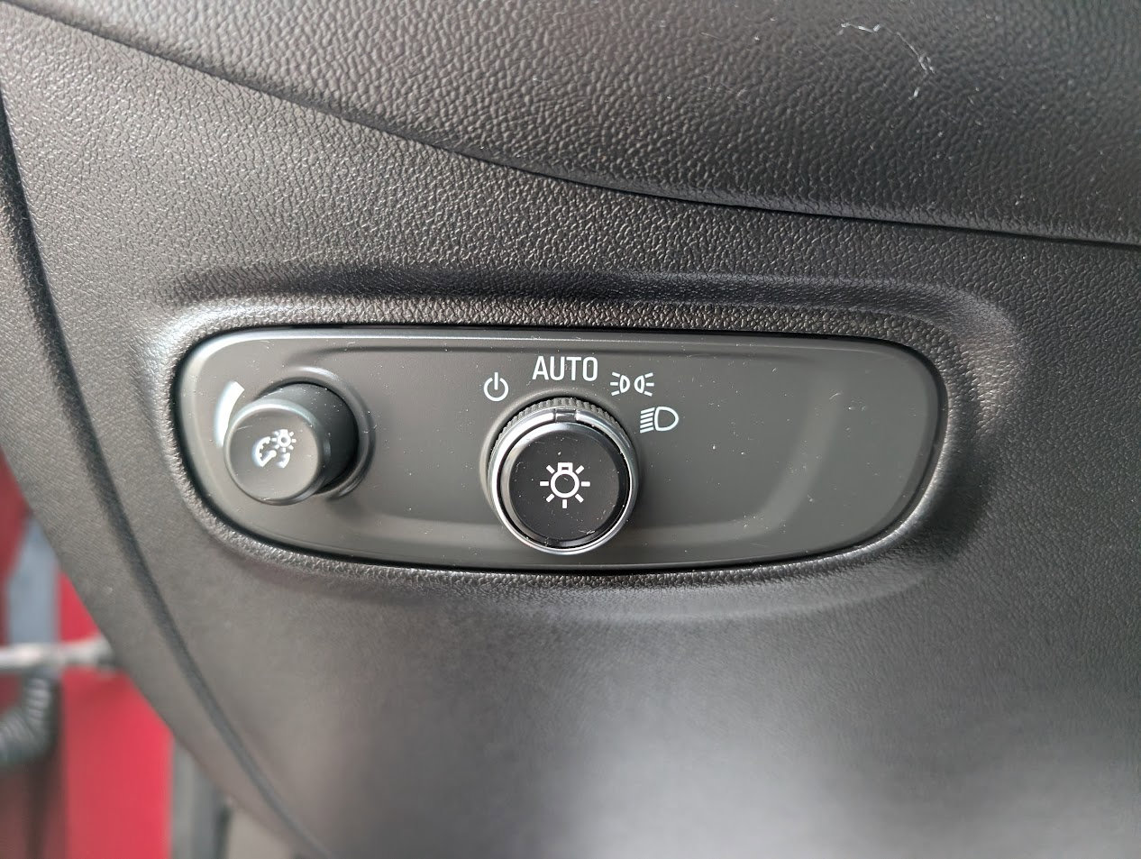 Used 2018 Chevrolet Equinox LT image 35