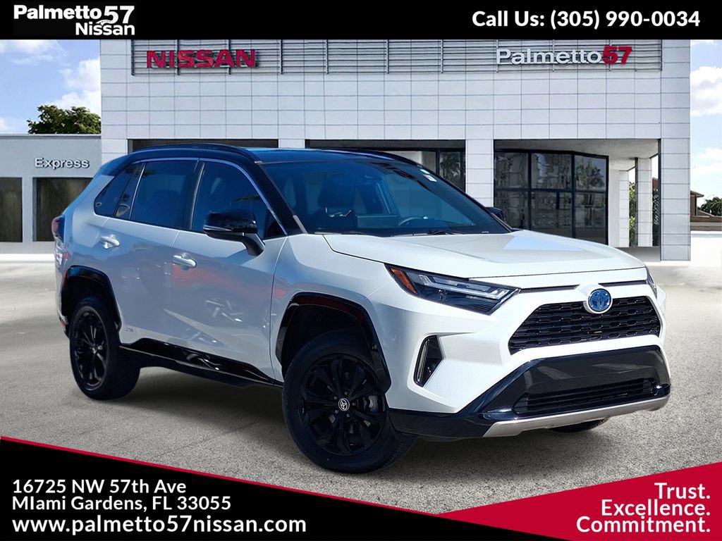 Used 2023 Toyota RAV4 XSE AWD/4WD image 1