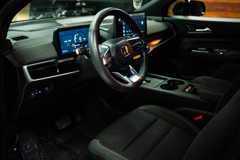 Used 2024 Honda Prologue EX image 8