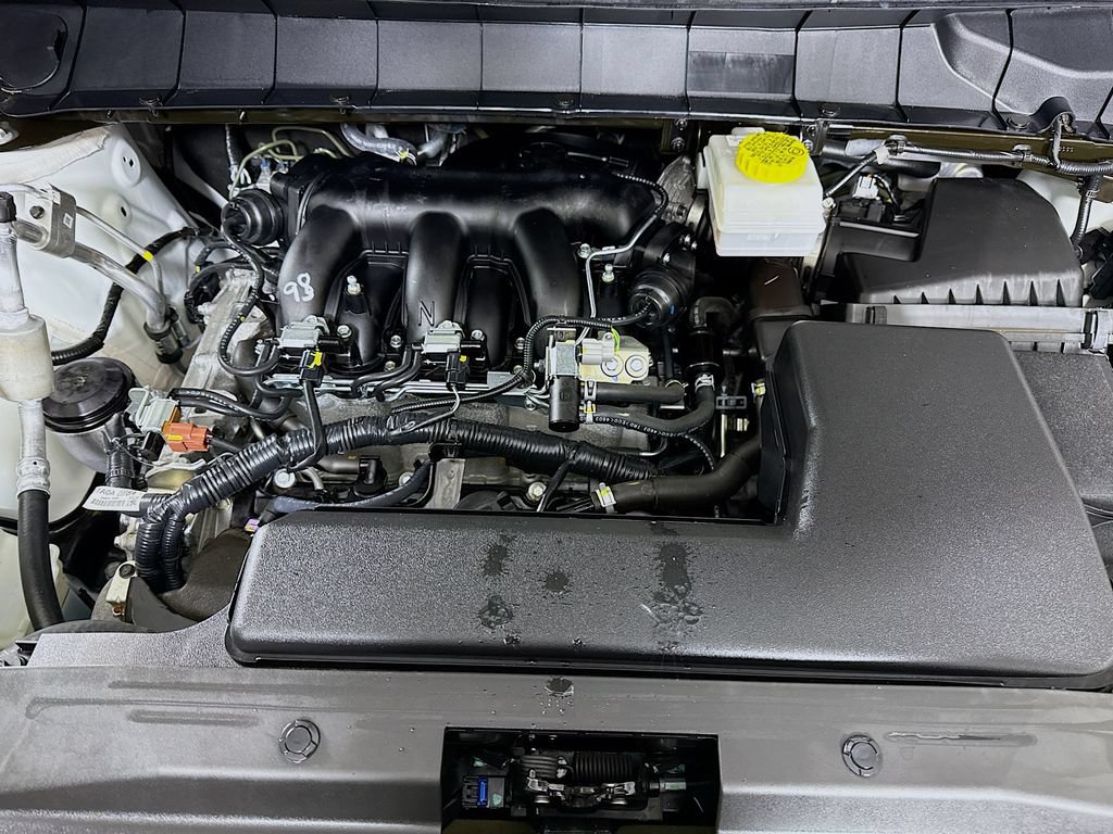Certified 2025 Nissan Pathfinder SV AWD/4WD image 36