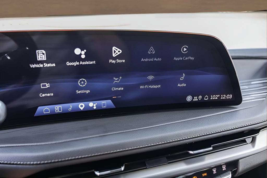 Certified 2025 Cadillac XT4 Premium Luxury FWD image 15