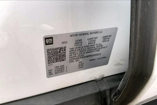 Used 2023 Chevrolet Suburban Premier image 14