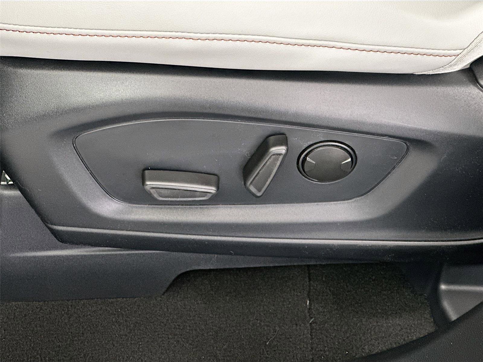 New 2026 Ford Explorer Active w/ Active Comfort Package image 22