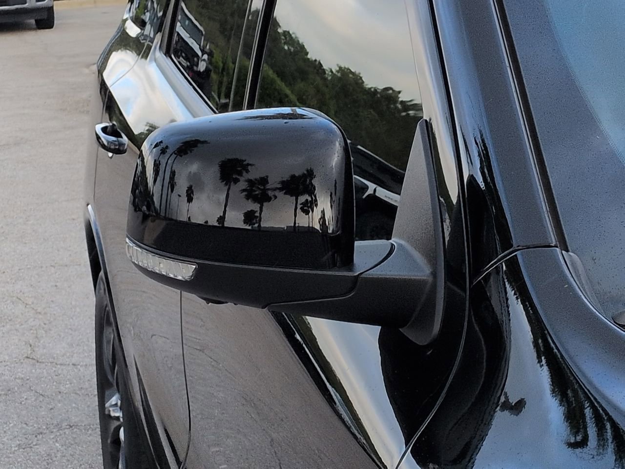 Certified 2023 Dodge Durango R/T RWD image 11