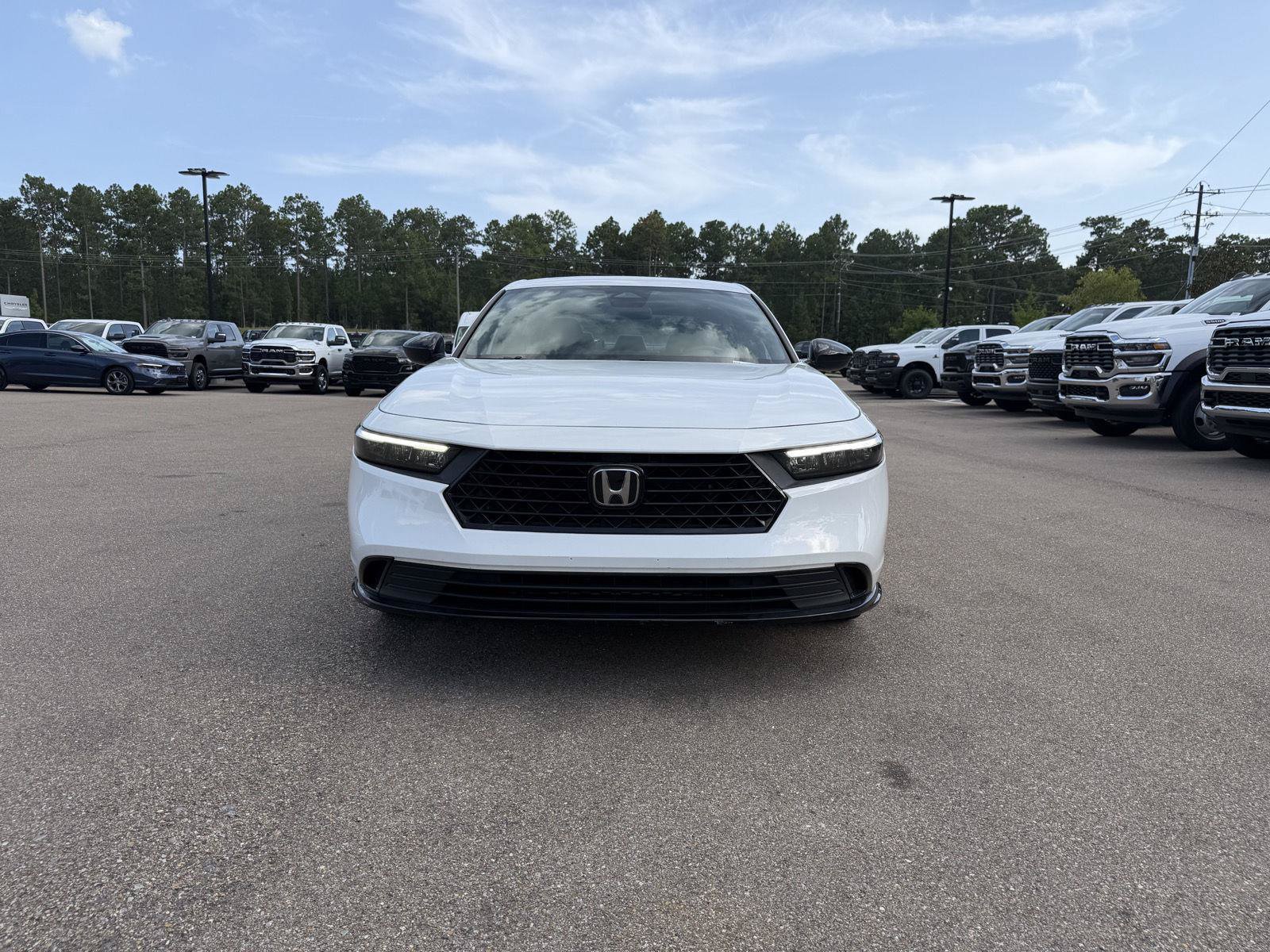 Used 2023 Honda Accord Sport image 2