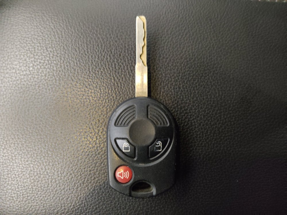 Used 2018 Ford Escape SE image 32