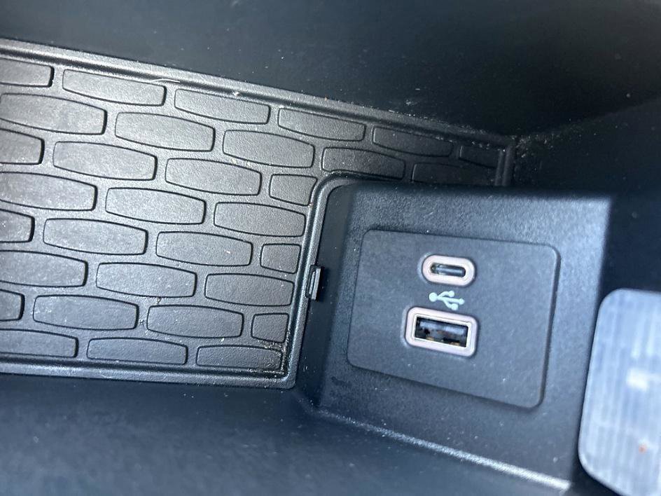 Used 2023 Lincoln Aviator Reserve w/ Equipment Group 201A image 23