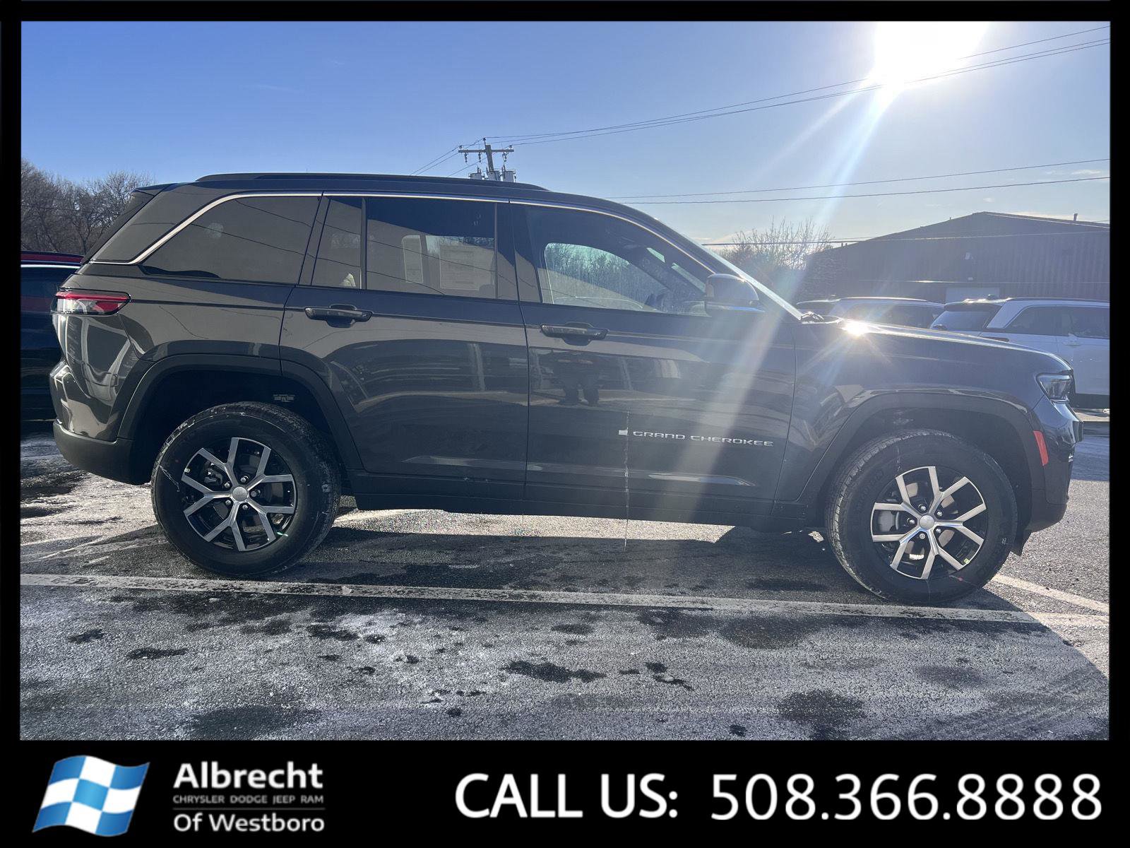 New 2025 Jeep Grand Cherokee Limited image 6