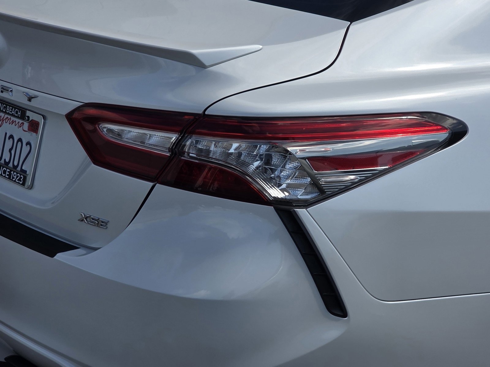 Used 2019 Toyota Camry XSE image 11