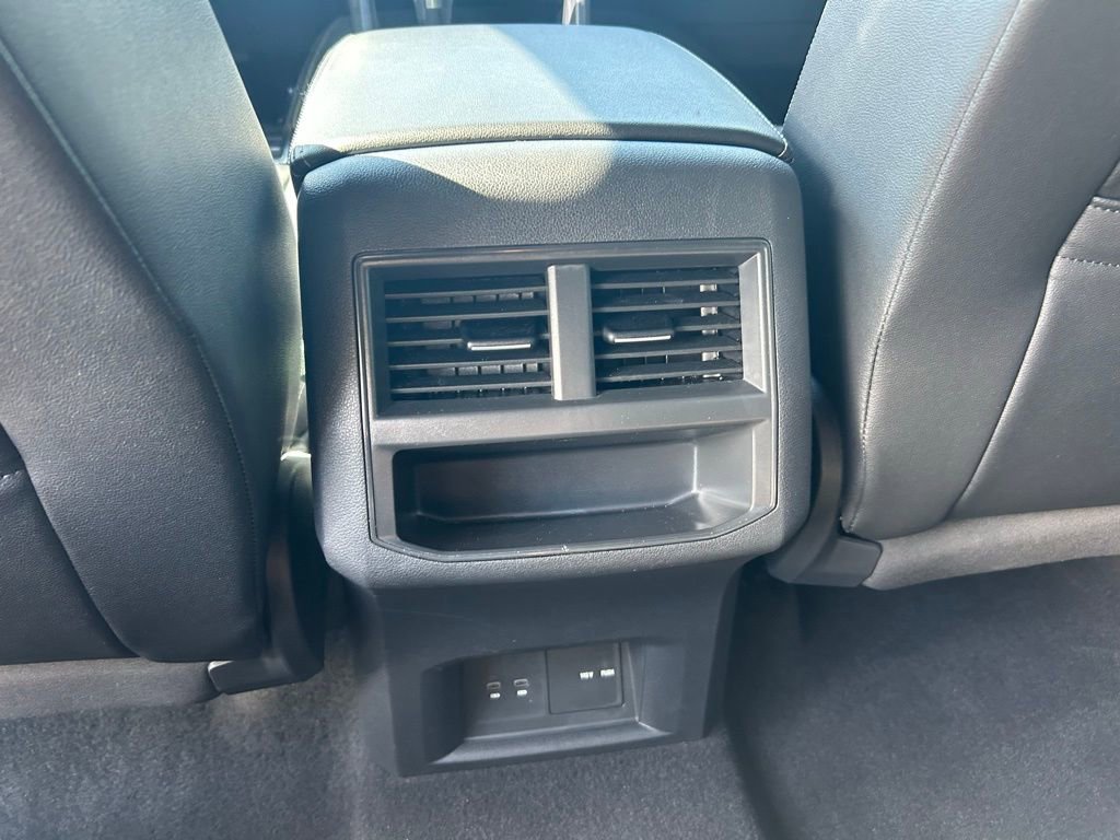 Used 2021 Volkswagen Atlas Cross Sport SE w/ V6 Towing Package FWD image 51