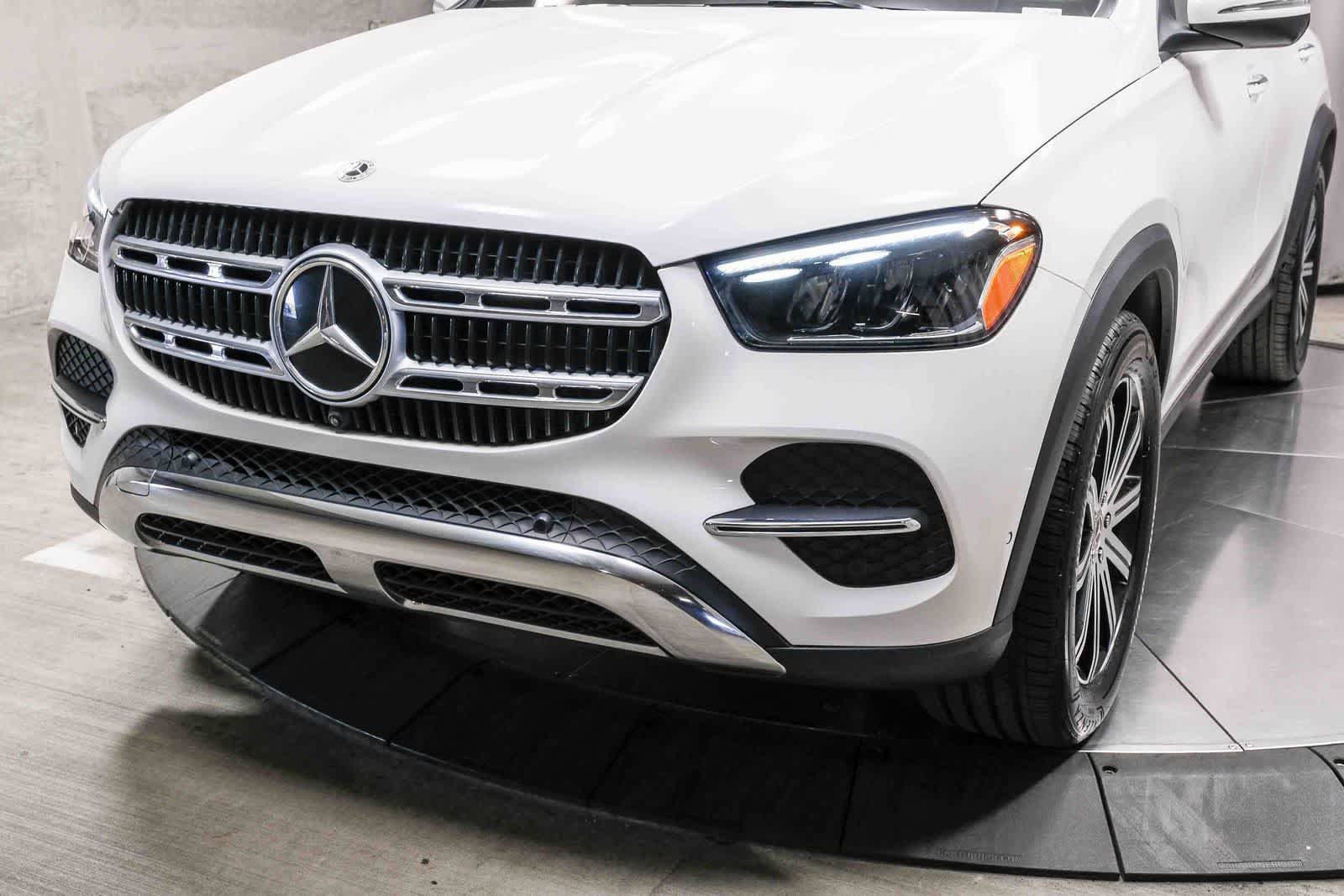 Used 2026 Mercedes-Benz GLE 450e 4MATIC image 11
