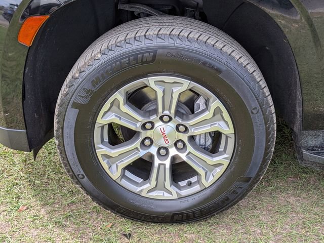 Used 2023 GMC Yukon XL SLE w/ Gmc Pro Safety Plus Package RWD image 11