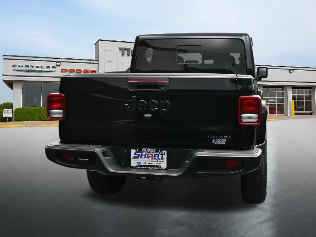 Used 2026 Jeep Gladiator Sport AWD/4WD image 4