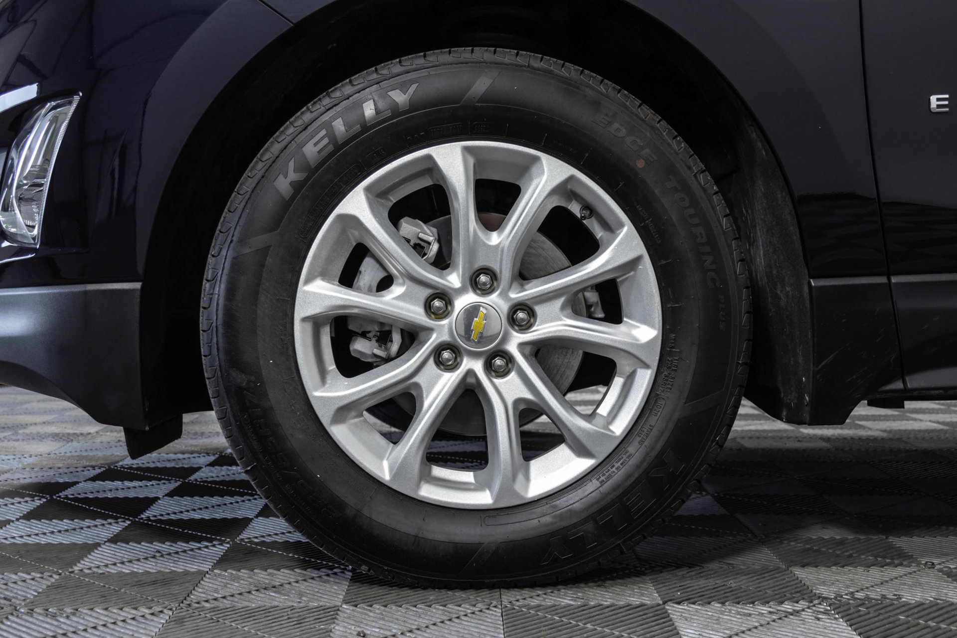 Used 2020 Chevrolet Equinox LS w/ LS Convenience Package FWD image 45